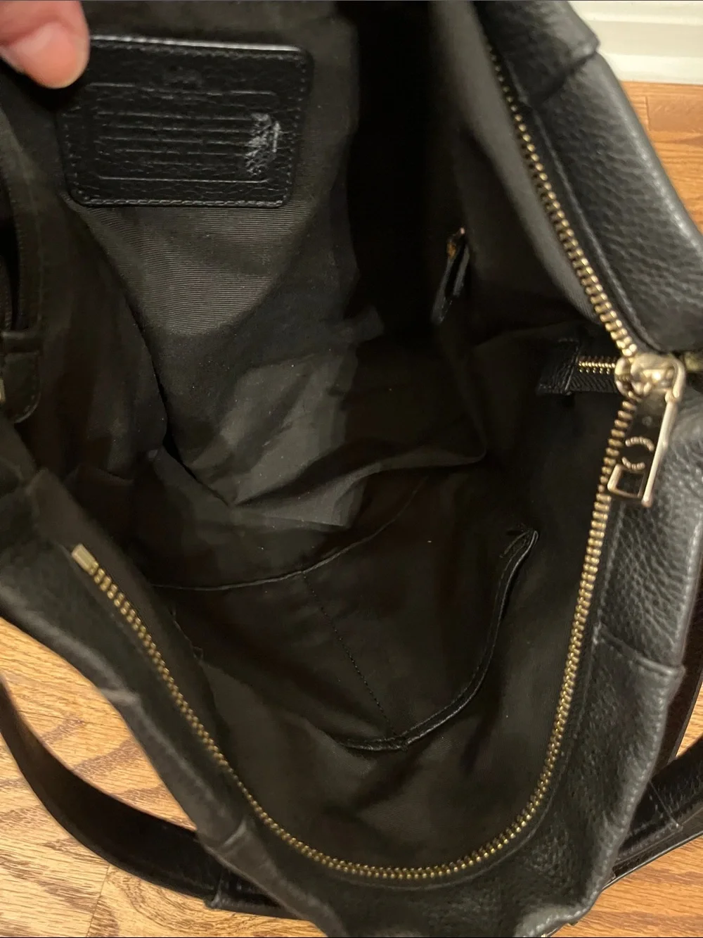 Authentic Isabelle Coach F34511 pebbled leather bag
